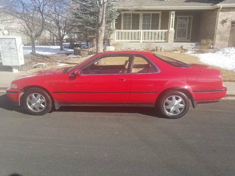 Illustration for article titled At $5,500, Could This 1992 Acura Legend Coupe Be Mythical or Just a Big Mistake?